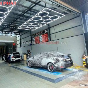 1200x800-cau-nang-1-tru--rua-xe-o-to-an-do-am-nen-thietbivinhphat.vn-lap-dat-khach-hang-2