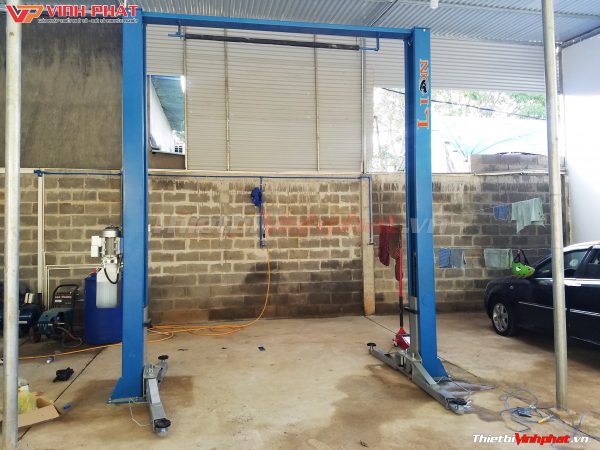 Cau-nang-o-to-2-tru-lion-auto-lift-LT-4000-345-3-thietbivinhphat.vn