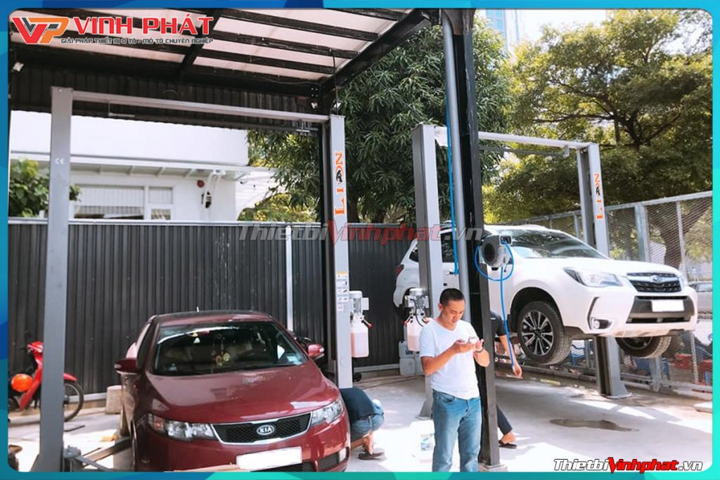 Cau-nang-o-to-2-tru-lion-auto-lift-LT-4000-345-6-thietbivinhphat.vn