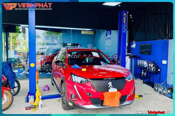 cau-nang-o-to-2-tru-giang-duoi-carlift-4-tan-4-thietbivinhphat.vn