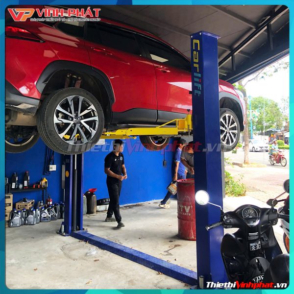 cau-nang-o-to-2-tru-giang-duoi-carlift-4-tan-7-thietbivinhphat.vn
