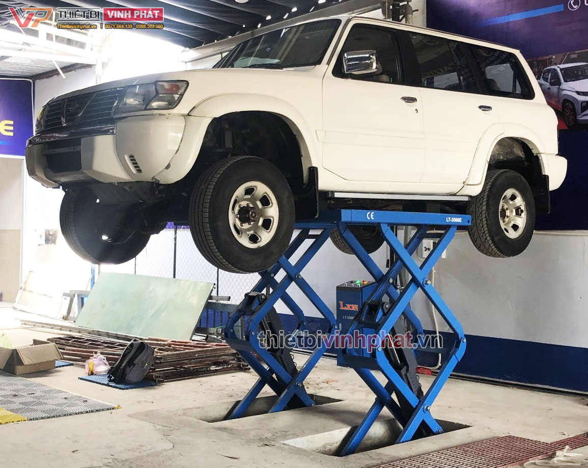 cau-nang-o-to-cat-keo-nang-bung-am-nen-lion-1-thietbivinhphat.vn_1