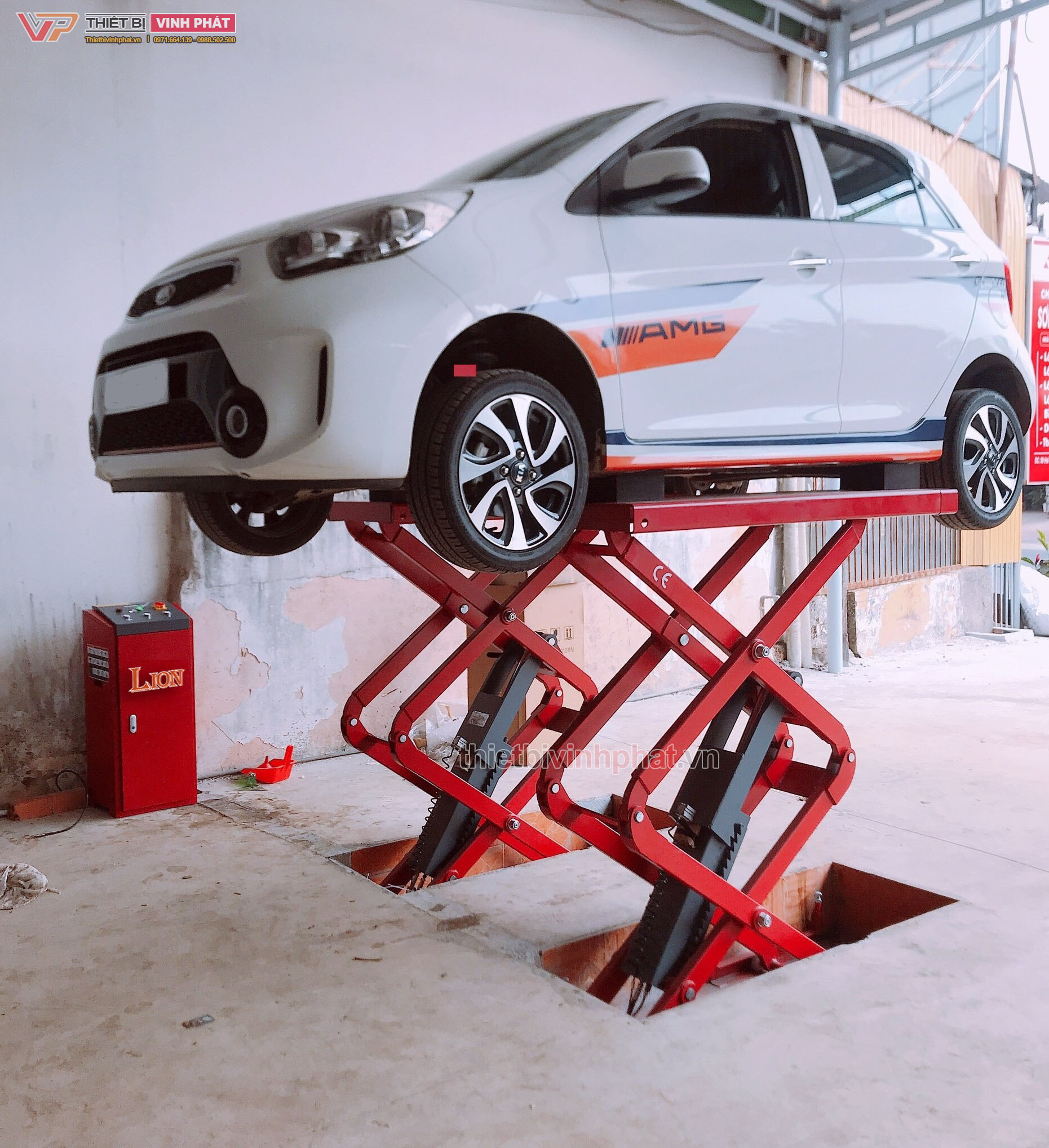 cau-nang-o-to-cat-keo-nang-bung-am-nen-lion-3-thietbivinhphat.vn_1 cau-nang-o-to-cat-keo-nang-bung-am-nen-lion-3-thietbivinhphat.vn_1