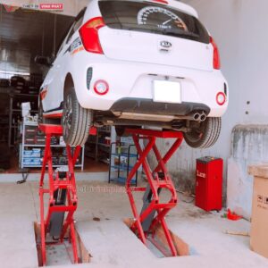 cau-nang-o-to-cat-keo-nang-bung-am-nen-lion-4-thietbivinhphat.vn_1