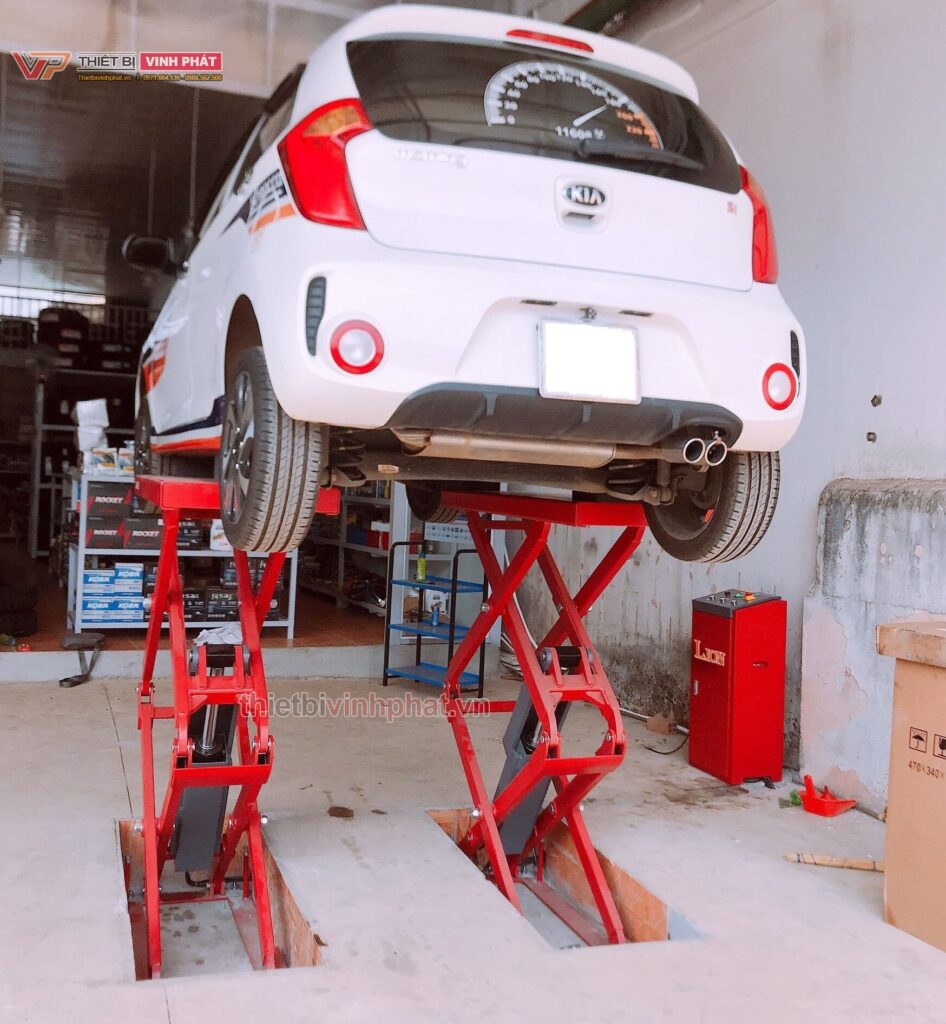 cau-nang-o-to-cat-keo-nang-bung-am-nen-lion-4-thietbivinhphat.vn_1