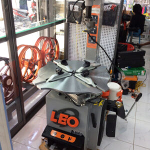 may-thao-vo-xe-tay-ga-o-to-leo-l8001-4-thietbivinhphat.vn