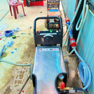 may-xit-rua-o-to-cao-ap-lion-washing-v6-1818-3-thietbivinhphat.vn