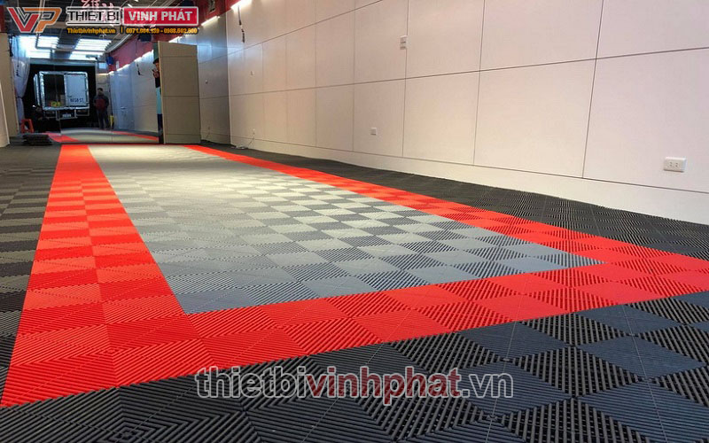 lot-san-cham-soc-xe-o-to-6-thietbivinhphat.vn_1