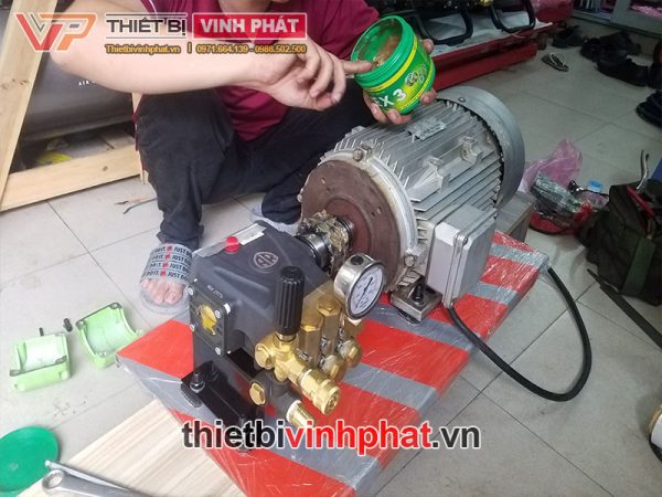 Dich-vu-sua-chua-may-rua-xe–Bao-duong-tron-goi-1-thietbivinhphat.vn_