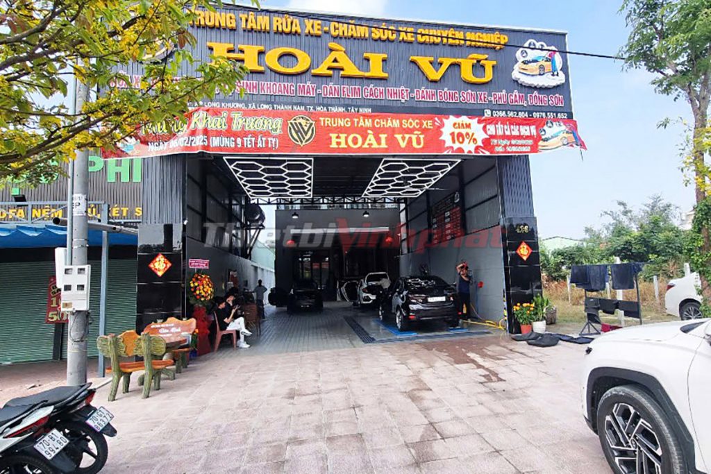 thiet-bi-rua-xe-cham-soc-xe-o-to-chuyen-nghiep-1thietbivinhphat (66)