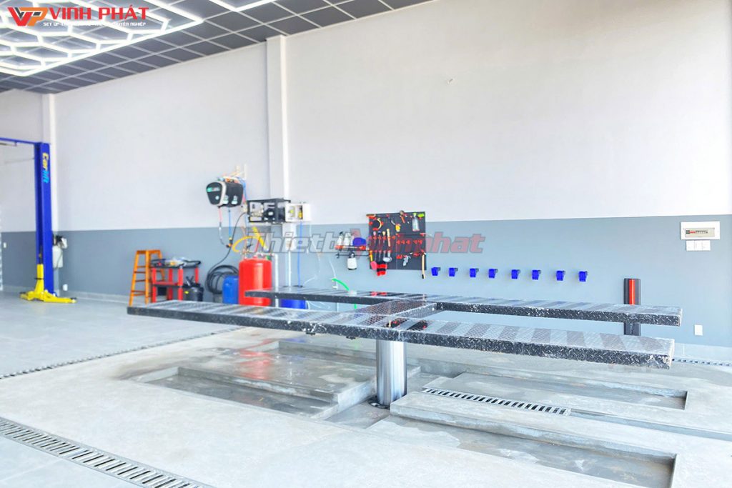 thiet-bi-rua-xe-cham-soc-xe-o-to-chuyen-nghiep-1thietbivinhphat (72)