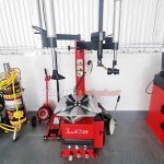 Máy Tháo Lốp Ô Tô  LION VP-1022.P1, Kèm Bộ Hỗ Trợ Tì Đè – ảnh 1