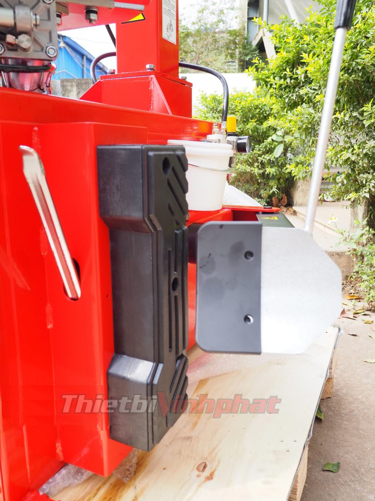 may-thao-vo-xe-tay-ga-bright-m806-thietbivinhphat.vn (1)