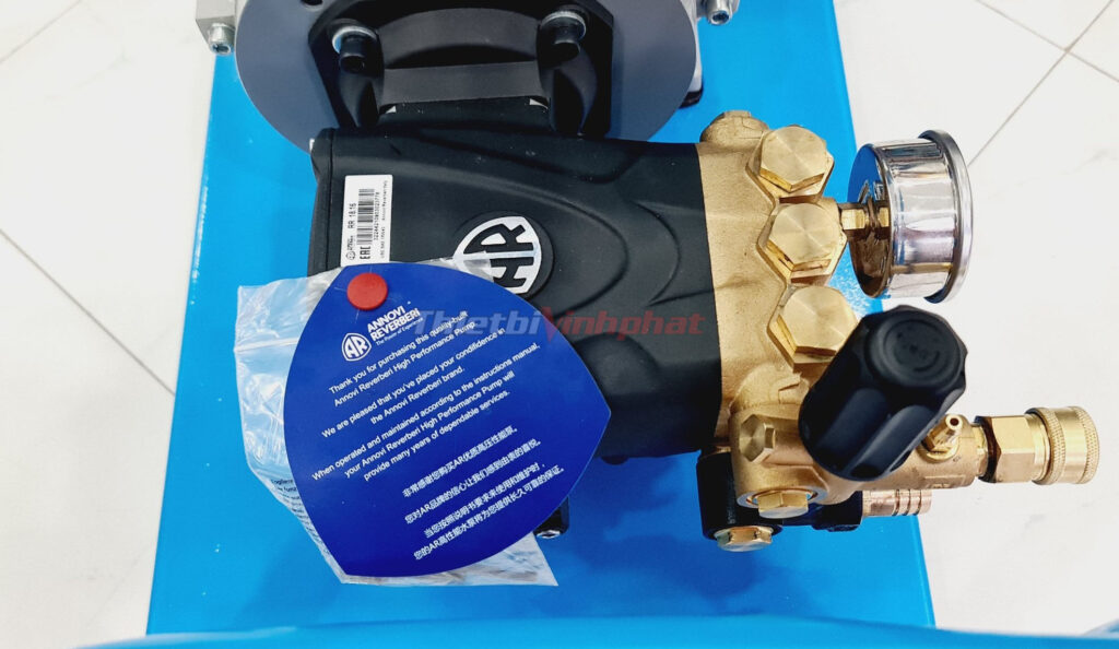 May-rua-xe-cao-ap-y-ar-annovi-reverberi-5.5kw-160-bar-18l-thietbivinhphat.vn (5)