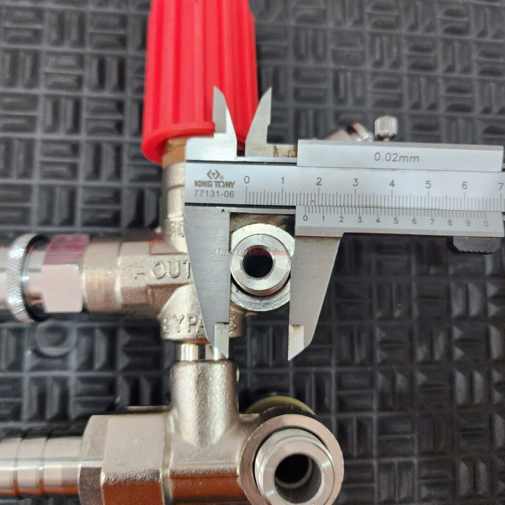 van-chinh-ap-vca30-niken-300bar-25l-cho-dau-bom-cao-ap-thietbivinhphat.vn (4)